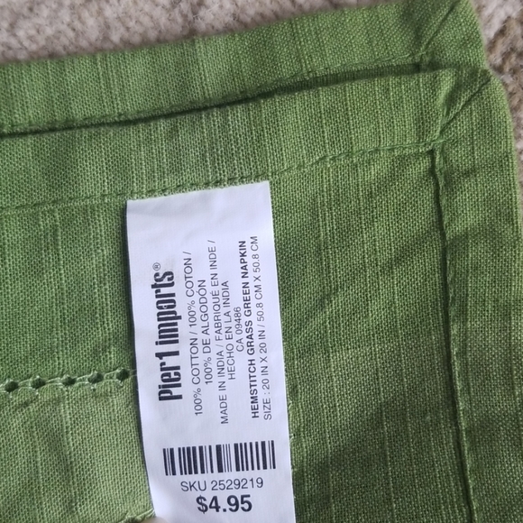 Pier 1 table napkins - Picture 2 of 2